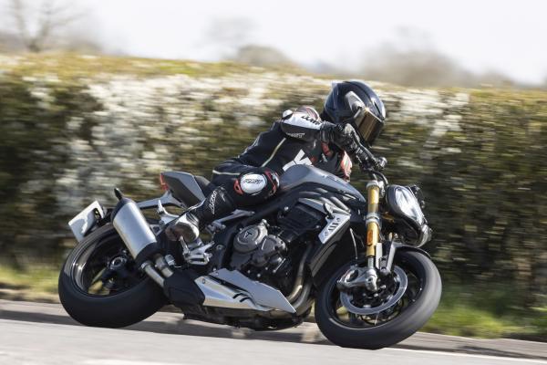 2021-Speed-Triple-1200-RS-Visordown-Review